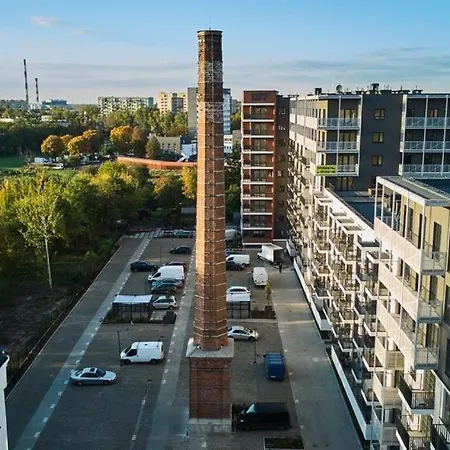 Manufaktura Modern Industrial Apartment
